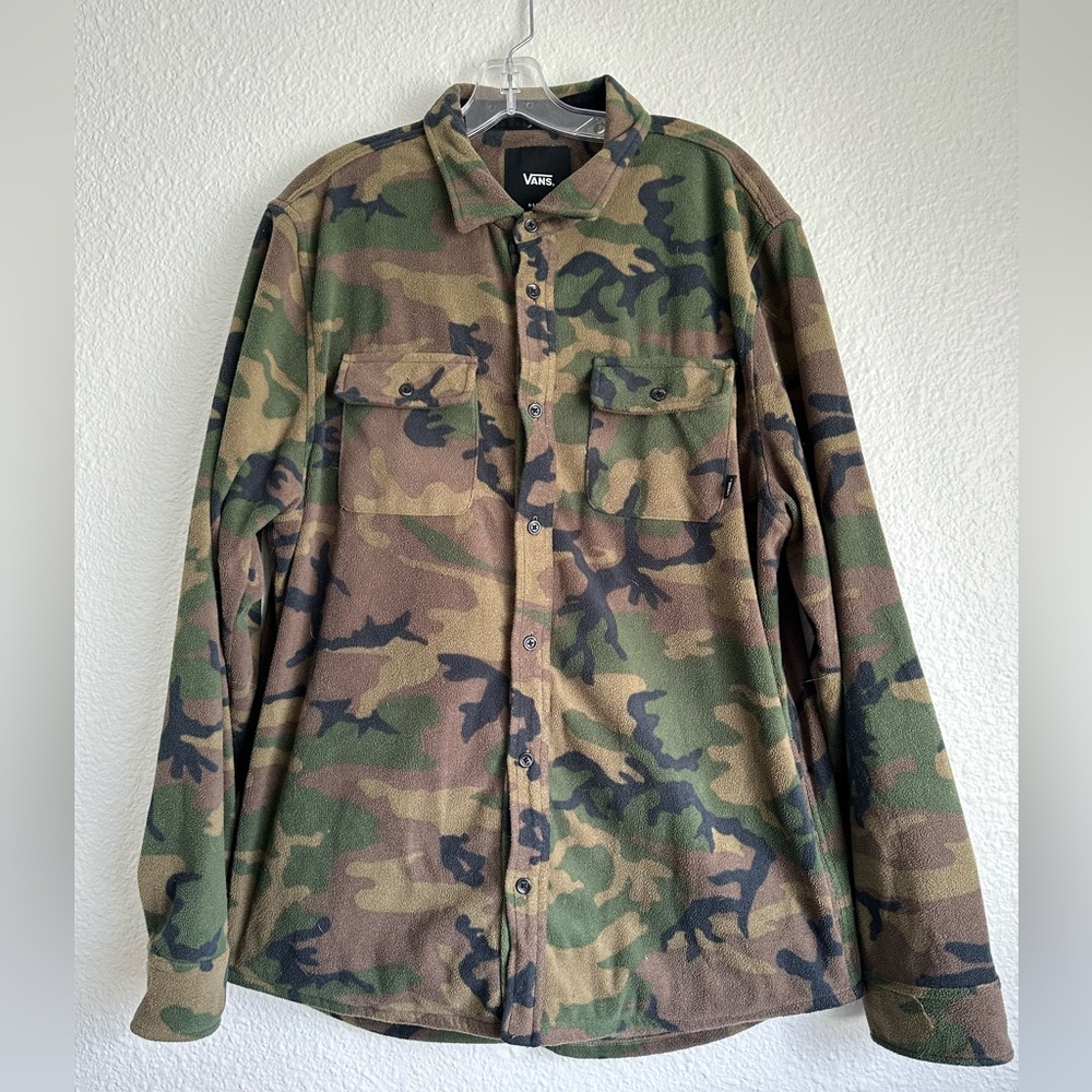 Vans - Camo Button Down Fleece - Classic Fit - XL